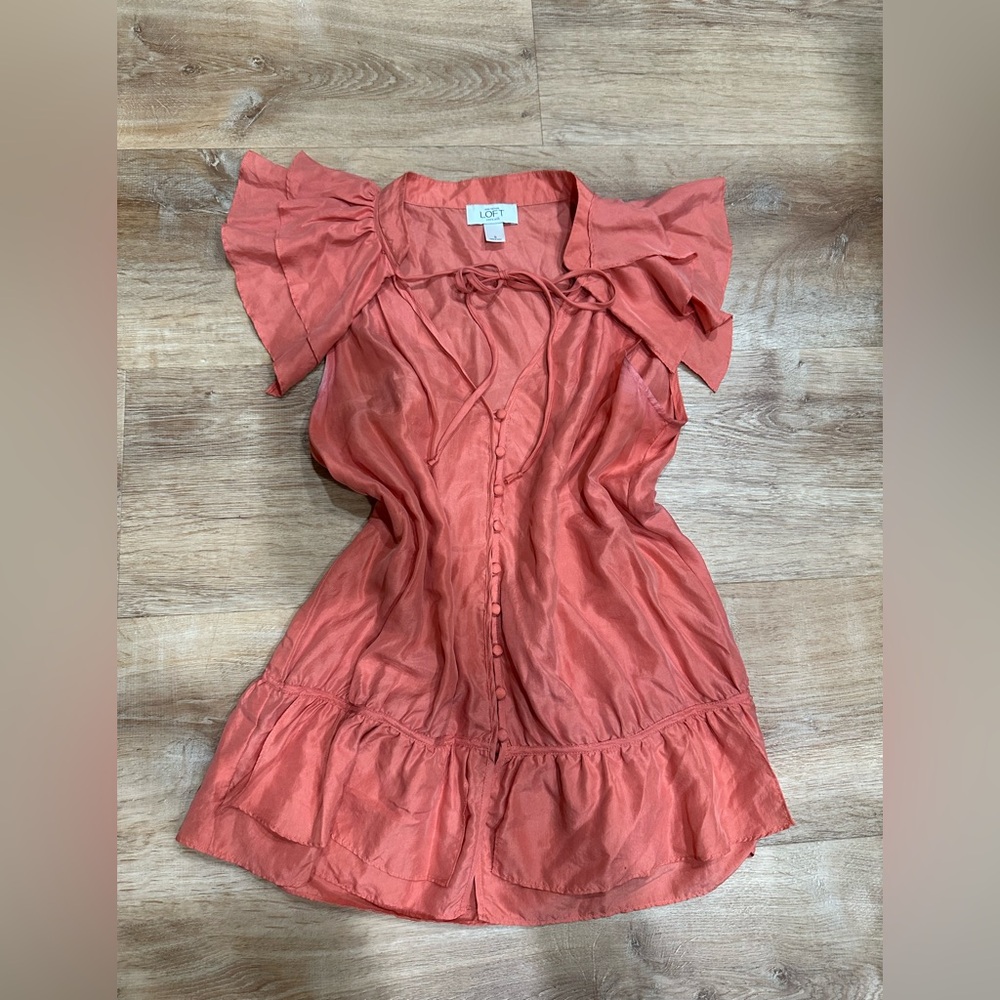 Ann Taylor LOFT Peach Pink 100% Silk Ruffle Sleeve Blouse